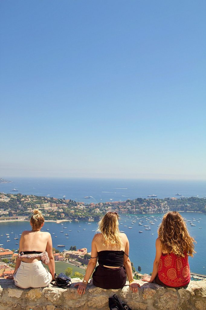 women, coast, outlook, view, sea, girls, friends, girlfriends, old town, back view, summer, nature, nice, france, building, mediterranean, city, south france, historical, romantic, distant view