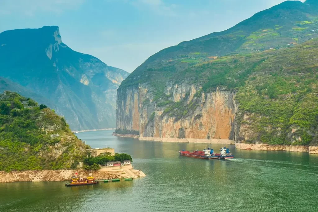 Scenic Yangtze River cruise through the Three Gorges